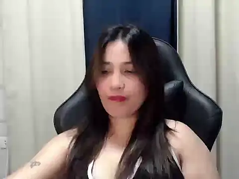 Snapshot of _Bellatrixy_ chatting on 04.16.26 Bellatrixy online show from 04.16.26