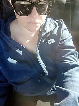 julimonroe online show from 02.13.25