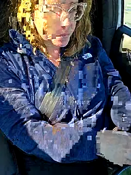 julimonroe online show from 03.04.25