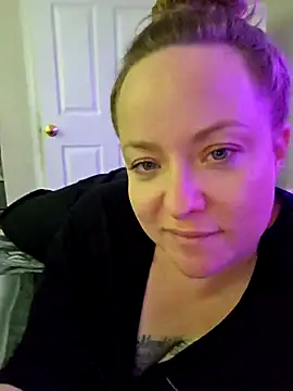 julimonroe online show from 03.08.25