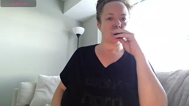 julimonroe online show from 01.12.26