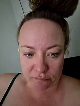 julimonroe online show from 03.27.26