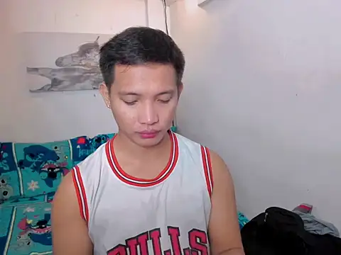 xSebastian19 online show from 12.16.25