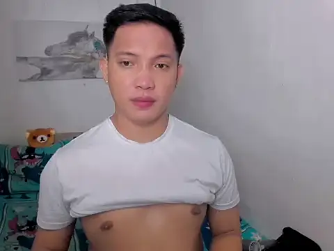 Snapshot of xSebastian19 chatting on 04.25.26 xSebastian19 online show from 04.25.26
