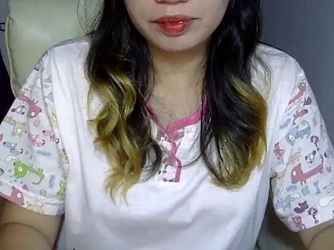 Snapshot of ___zurIII09_ chatting on 10.09.25 zurIII09 online show from 10.09.25