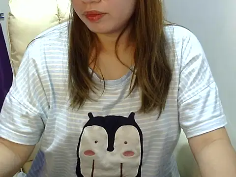 Snapshot of ___zurIII09_ chatting on 10.22.25 zurIII09 online show from 10.22.25