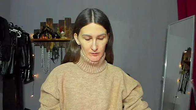 Snapshot of Mistress_Pamela chatting on 12.08.24 Mistress Pamela online show from 12.08.24