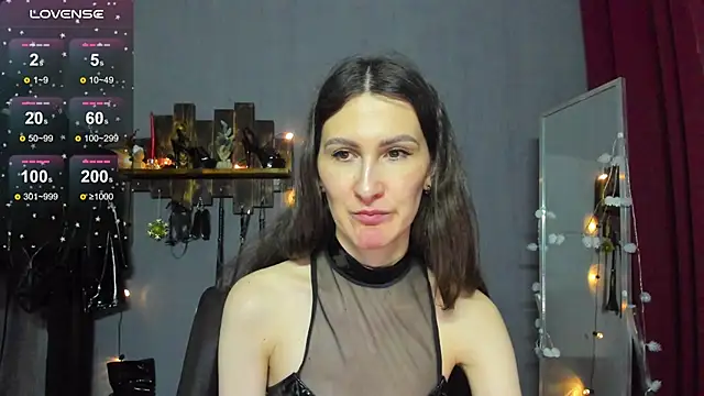 Snapshot of Mistress_Pamela chatting on 01.05.25 Mistress Pamela online show from 01.05.25