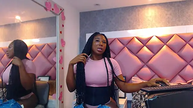 DanielaDuff online show from 03.15.26