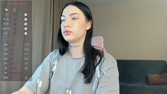 Snapshot of JenniferQueen11 chatting on 01.09.25 JenniferQueen11 online show from 01.09.25