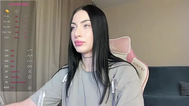 Snapshot of JenniferQueen11 chatting on 01.23.25 JenniferQueen11 online show from 01.23.25