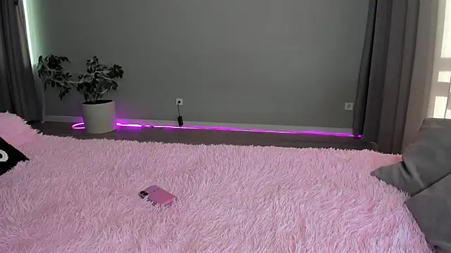 Snapshot of JenniferQueen11 chatting on 10.25.25 JenniferQueen11 online show from 10.25.25