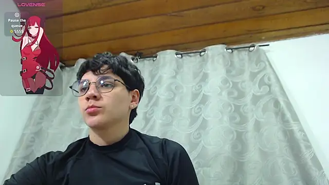 bad giirl  online show from 10.03.25