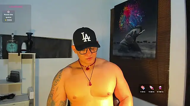 Colton Massif online show from 01.04.25