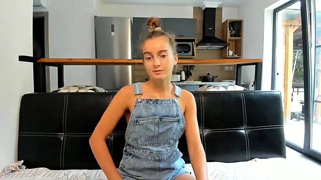 ElizSweet online show from 10.28.25