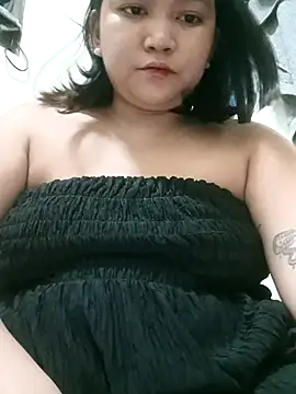 milkytitsmom4u online show from 12.04.25