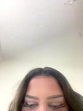 Snapshot of EmiliaPetrova chatting on 09.21.25 EmiliaPetrova online show from 09.21.25