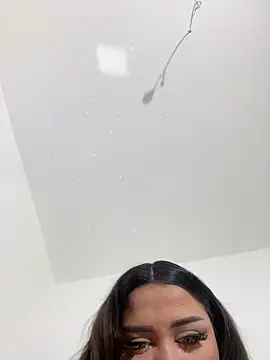 Snapshot of EmiliaPetrova chatting on 09.24.25 EmiliaPetrova online show from 09.24.25