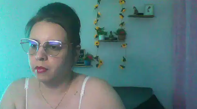 Snapshot of lorenitabella chatting on 01.30.25 lorenitabella online show from 01.30.25