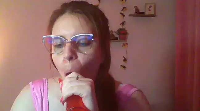 Snapshot of lorenitabella chatting on 02.04.25 lorenitabella online show from 02.04.25