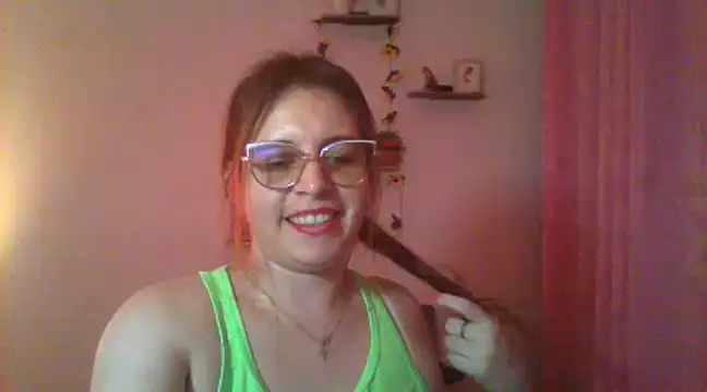 Snapshot of lorenitabella chatting on 02.04.25 lorenitabella online show from 02.04.25