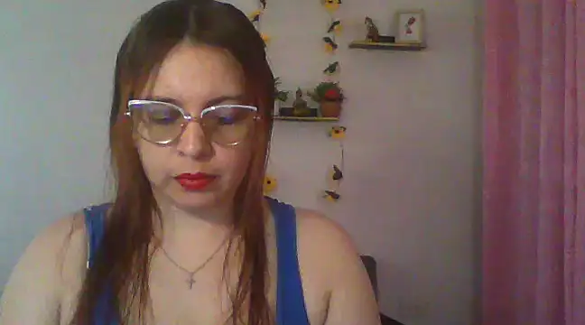 Snapshot of lorenitabella chatting on 02.05.25 lorenitabella online show from 02.05.25