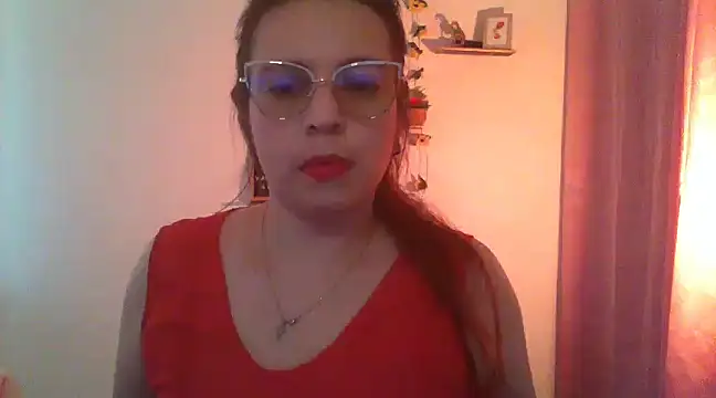 Snapshot of lorenitabella chatting on 02.14.25 lorenitabella online show from 02.14.25