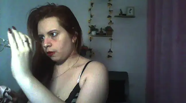 Snapshot of lorenitabella chatting on 03.21.25 lorenitabella online show from 03.21.25