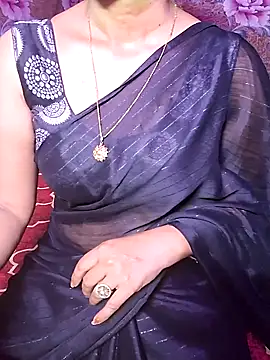 Snapshot of XBHUUME chatting on 02.28.26 XBHUUME online show from 02.28.26