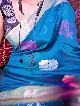 Snapshot of XBHUUME chatting on 03.11.26 XBHUUME online show from 03.11.26