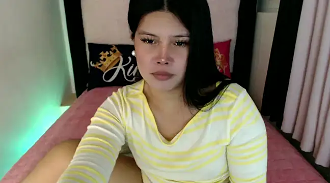 Snapshot of Angelic_Fuckerxxx chatting on 12.11.24 Angelic Fuckerxxx online show from 12.11.24