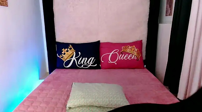 Snapshot of Angelic_Fuckerxxx chatting on 12.30.24 Angelic Fuckerxxx online show from 12.30.24