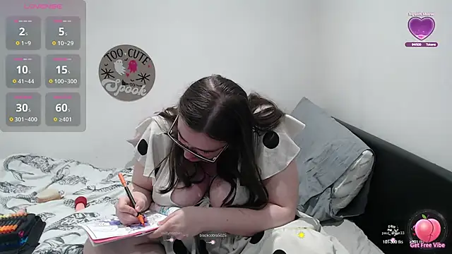 Rebecca Summer online show from 09.23.25