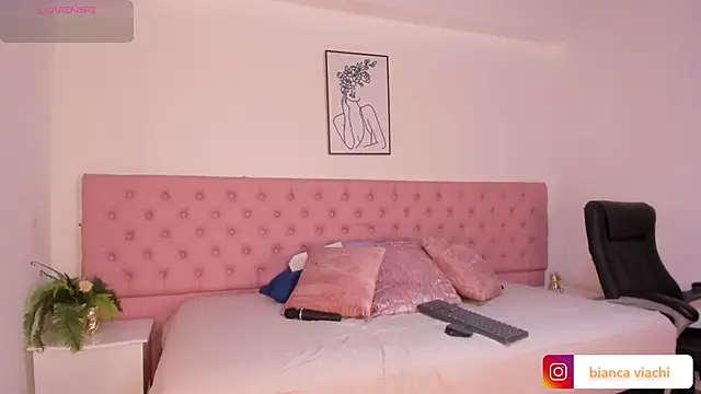 Bianca Viachi online show from 09.15.25