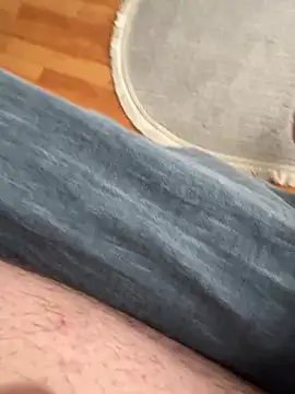 Snapshot of S2kicibey06 chatting on 09.28.25 S2kicibey06 online show from 09.28.25