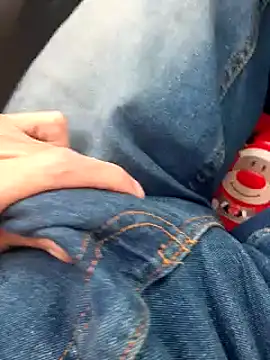 Snapshot of feet_toes chatting on 12.29.24 feet toes online show from 12.29.24