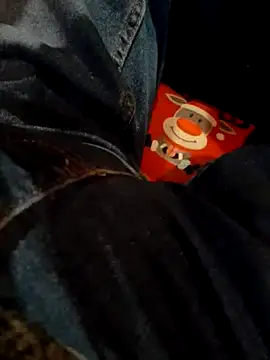 Snapshot of feet_toes chatting on 01.20.25 feet toes online show from 01.20.25