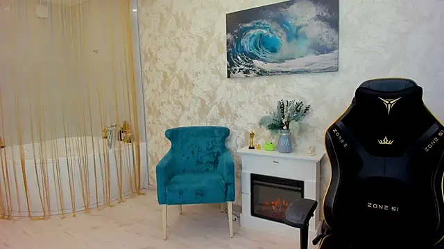 Snapshot of RedLipse chatting on 10.10.25 RedLipse online show from 10.10.25