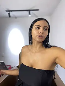 ameliayourfav1 online show from 12.25.24