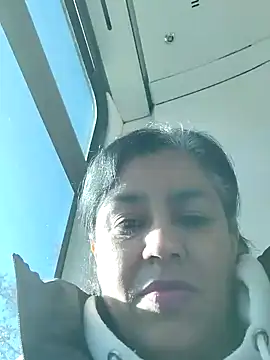 Snapshot of Molly_newman6 chatting on 02.05.25 Molly newman6 online show from 02.05.25