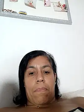 Molly newman6 online show from 10.05.25