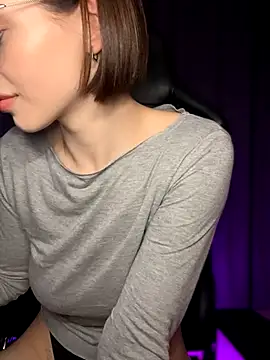 Camilla Railian online show from 12.03.24