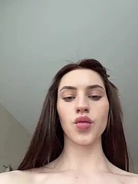 Camilla Railian online show from 07.02.26