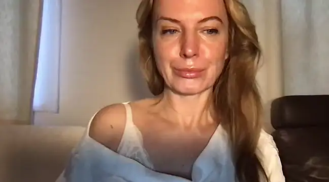 Snapshot of RachellAmazing chatting on 01.13.25 RachellAmazing online show from 01.13.25