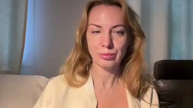 Snapshot of RachellAmazing chatting on 01.16.25 RachellAmazing online show from 01.16.25