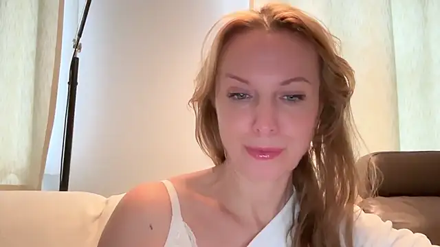 Snapshot of RachellAmazing chatting on 01.21.25 RachellAmazing online show from 01.21.25