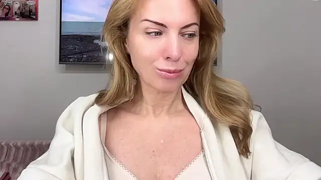 Snapshot of RachellAmazing chatting on 02.01.25 RachellAmazing online show from 02.01.25