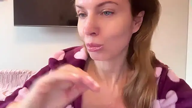 Snapshot of RachellAmazing chatting on 02.12.25 RachellAmazing online show from 02.12.25