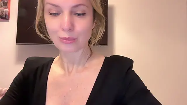 Snapshot of RachellAmazing chatting on 02.27.25 RachellAmazing online show from 02.27.25