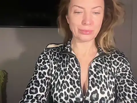 RachellAmazing online show from 11.15.25